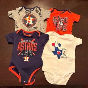 Texas MLB Houston Astros & Someone Loves Me Baby Onesies Bodysuits
